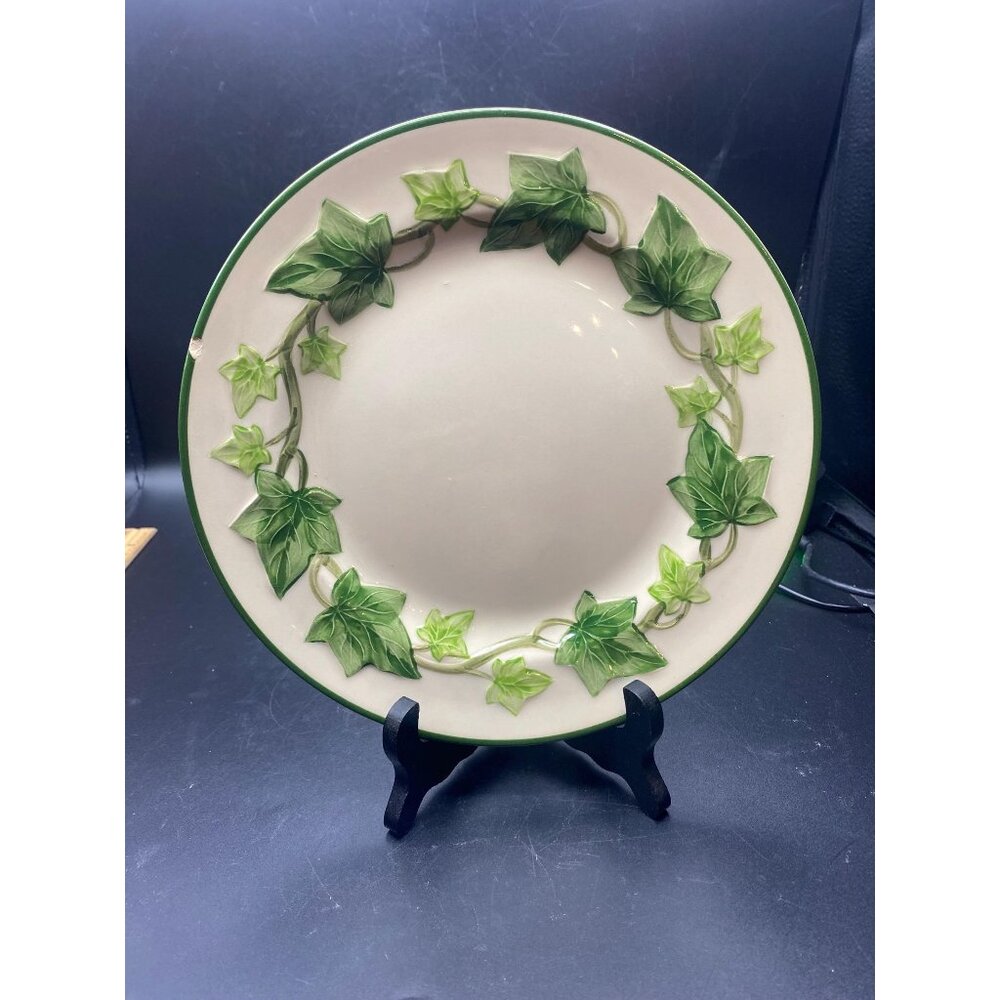 Ivy Luncheon Plate Franciscan Chips